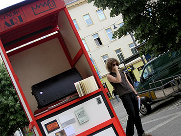 Mobile Marktbude SyndikART; SOHO; Foto: M. Menedetter